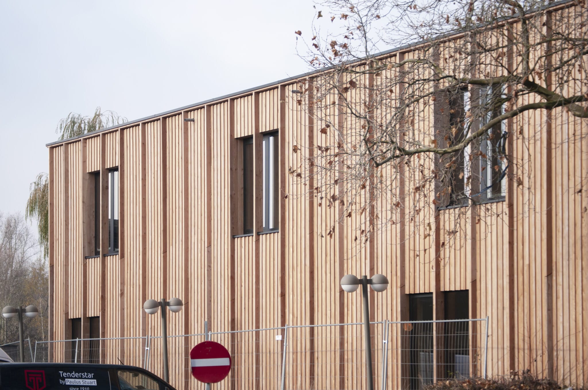 bureau_étude_ bois_timber_wood_engineering_ CLT_Cross laminated timber_GLT_Bois lamellé collé_ossature bois_lamibois_LVL_Glulam_stabilité_bureau d'étude structure_ingénieur bois_résille_treillis_panneau_circularité_bas carbone_poutre_colonne_école en structure bois_bureau en structure bois_crèche en bois_ batiment bois_RT2020_ European green deal_calcul d'assemblage bois_cadwork_étude d'exécution_calcul