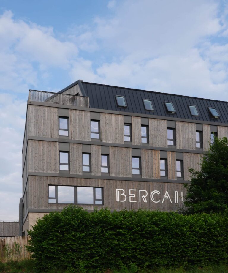 bureau_étude_ bois_timber_wood_engineering_ CLT_Cross laminated timber_GLT_Bois lamellé collé_ossature bois_lamibois_LVL_Glulam_stabilité_bureau d'étude structure_ingénieur bois_résille_treillis_panneau_circularité_bas carbone_poutre_colonne_école en structure bois_bureau en structure bois_crèche en bois_ batiment bois_RT2020_ European green deal_calcul d'assemblage bois_cadwork_étude d'exécution_calcu