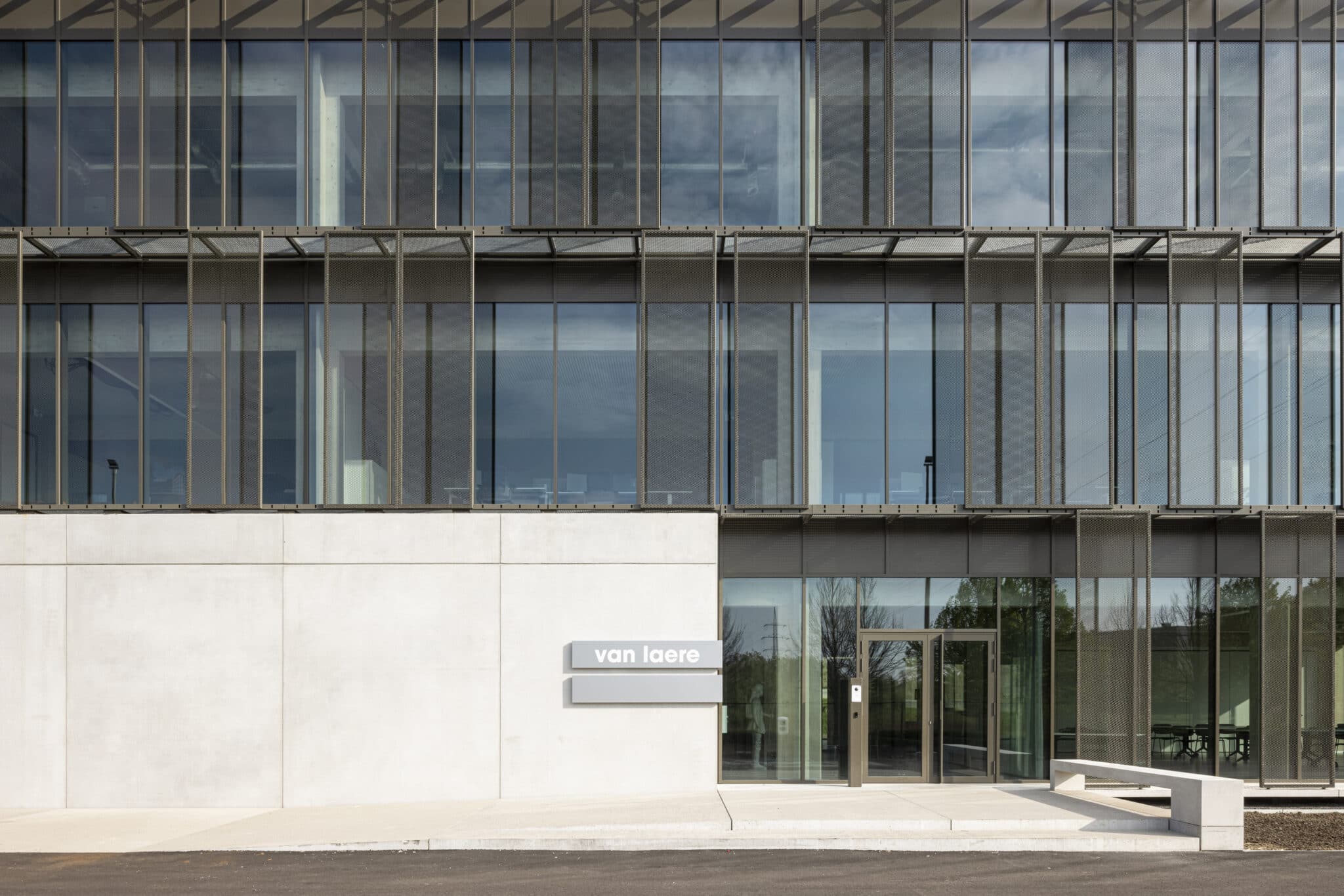 bureau_étude_ bois_timber_wood_engineering_ CLT_Cross laminated timber_GLT_Bois lamellé collé_ossature bois_lamibois_LVL_Glulam_stabilité_bureau d'étude structure_ingénieur bois_résille_treillis_panneau_circularité_bas carbone_poutre_colonne_école en structure bois_bureau en structure bois_crèche en bois_ batiment bois_RT2020_ European green deal_calcul d'assemblage bois_cadwork_étude d'exécution_calcul