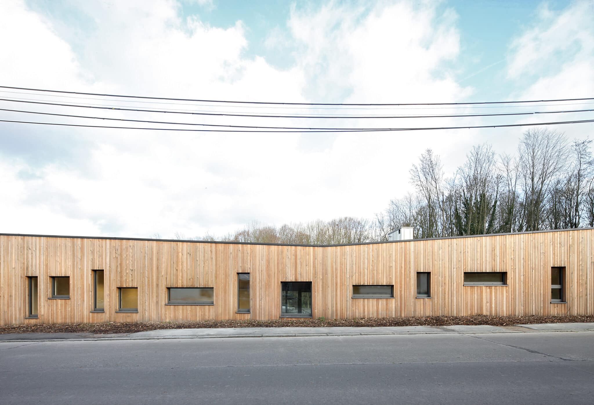 bureau_étude_ bois_timber_wood_engineering_ CLT_Cross laminated timber_GLT_Bois lamellé collé_ossature bois_lamibois_LVL_Glulam_stabilité_bureau d'étude structure_ingénieur bois_résille_treillis_panneau_circularité_bas carbone_poutre_colonne_école en structure bois_bureau en structure bois_crèche en bois_ batiment bois_RT2020_ European green deal_calcul d'assemblage bois_cadwork_étude d'exécution_calcul