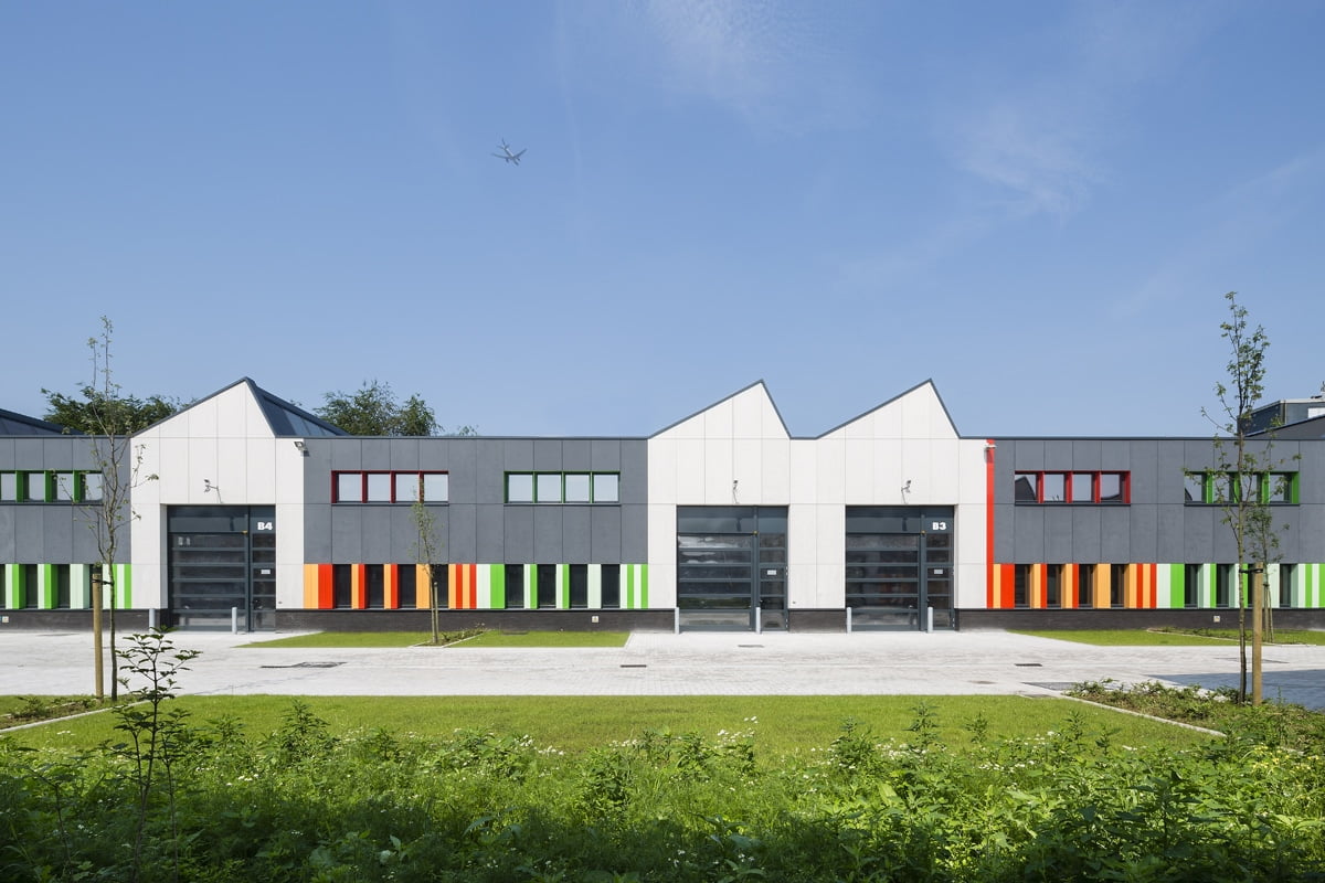 bureau_étude_ bois_timber_wood_engineering_ CLT_Cross laminated timber_GLT_Bois lamellé collé_ossature bois_lamibois_LVL_Glulam_stabilité_bureau d'étude structure_ingénieur bois_résille_treillis_panneau_circularité_bas carbone_poutre_colonne_école en structure bois_bureau en structure bois_crèche en bois_ batiment bois_RT2020_ European green deal_calcul d'assemblage bois_cadwork_étude d'exécution_calcul