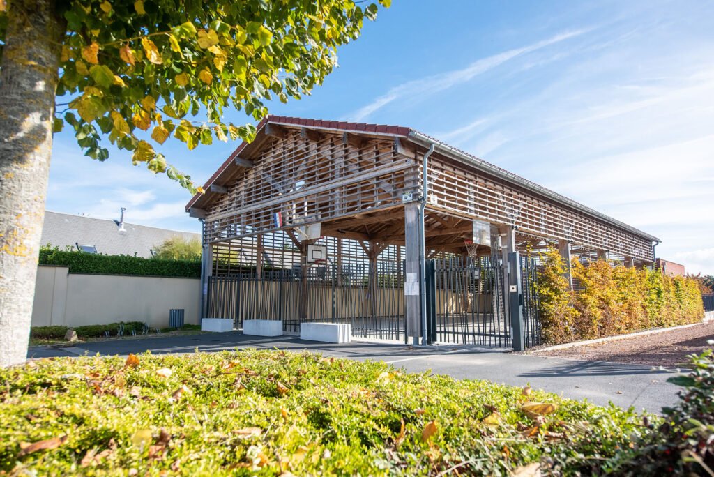 bureau_étude_ bois_timber_wood_engineering_ CLT_Cross laminated timber_GLT_Bois lamellé collé_ossature bois_lamibois_LVL_Glulam_stabilité_bureau d'étude structure_ingénieur bois_résille_treillis_panneau_circularité_bas carbone_poutre_colonne_école en structure bois_bureau en structure bois_crèche en bois_ batiment bois_RT2020_ European green deal_calcul d'assemblage bois_cadwork_étude d'exécution_calcul