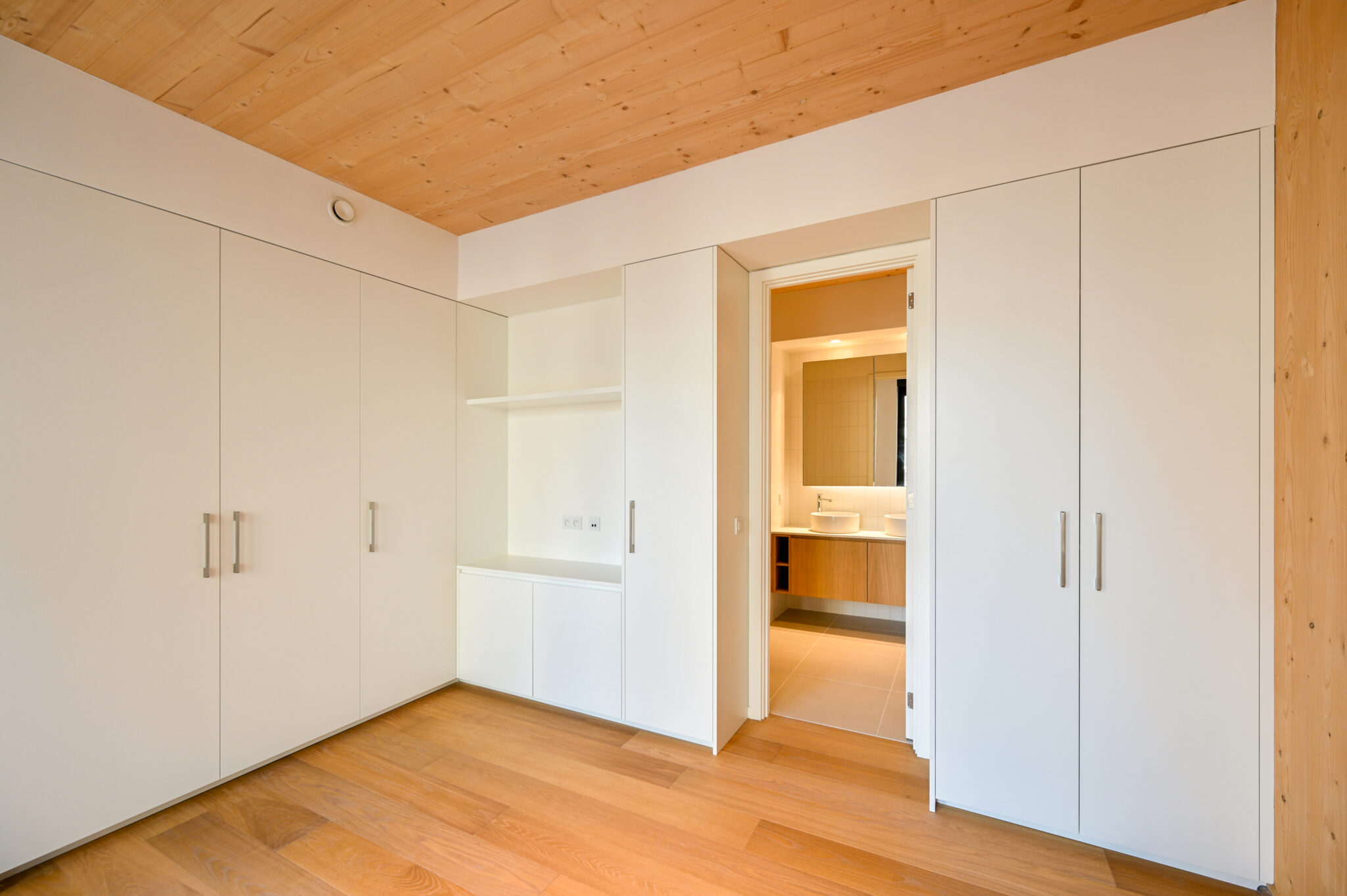 bureau_étude_ bois_timber_wood_engineering_GLT_Bois lamellé collé_Glulam_stabilité_bureau d'étude structure_ingénieur bois_circularité_bas carbone_calcul d'assemblage bois_étude d'exécution_calcul