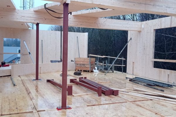 bureau_étude_ bois_timber_wood_engineering_ CLT_Cross laminated timber_GLT_Bois lamellé collé_ossature bois_lamibois_LVL_Glulam_stabilité_bureau d'étude structure_ingénieur bois_résille_treillis_panneau_circularité_bas carbone_poutre_colonne_école en structure bois_bureau en structure bois_crèche en bois_ batiment bois_RT2020_ European green deal_calcul d'assemblage bois_cadwork_étude d'exécution_calcul
