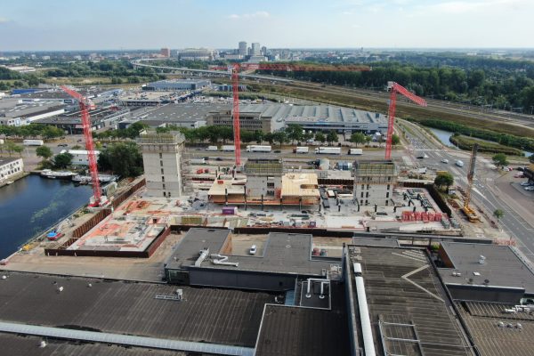 bureau_étude_ bois_timber_wood_engineering_ CLT_Cross laminated timber_GLT_Bois lamellé collé_ossature bois_lamibois_LVL_Glulam_stabilité_bureau d'étude structure_ingénieur bois_résille_treillis_panneau_circularité_bas carbone_poutre_colonne_école en structure bois_bureau en structure bois_crèche en bois_ batiment bois_RT2020_ European green deal_calcul d'assemblage bois_cadwork_étude d'exécution_calcul