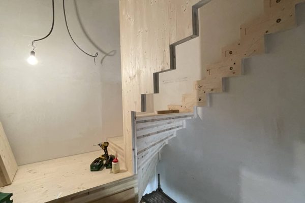 20240509 085508080 IOS bureau_étude_ bois_timber_wood_engineering_ CLT_Cross laminated timber_GLT_Bois lamellé collé_ossature bois_lamibois_LVL_Glulam_stabilité_bureau d'étude structure_ingénieur bois_résille_treillis_panneau_circularité_bas carbone_poutre_colonne_école en structure bois_bureau en structure bois_crèche en bois_ batiment bois_RT2020_ European green deal_calcul d'assemblage bois_cadwork_étude d'exécution_calcul