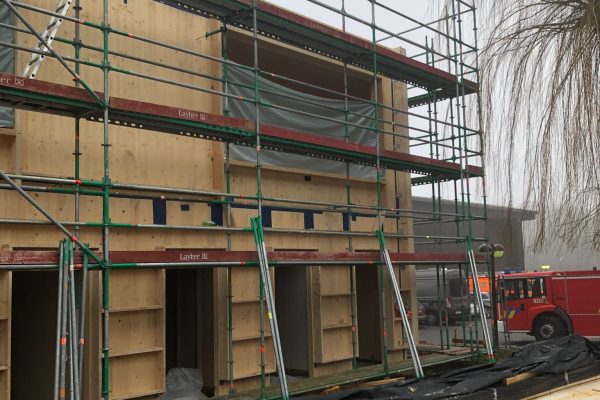 bureau_étude_ bois_timber_wood_engineering_ CLT_Cross laminated timber_GLT_Bois lamellé collé_ossature bois_lamibois_LVL_Glulam_stabilité_bureau d'étude structure_ingénieur bois_résille_treillis_panneau_circularité_bas carbone_poutre_colonne_école en structure bois_bureau en structure bois_crèche en bois_ batiment bois_RT2020_ European green deal_calcul d'assemblage bois_cadwork_étude d'exécution_calcul