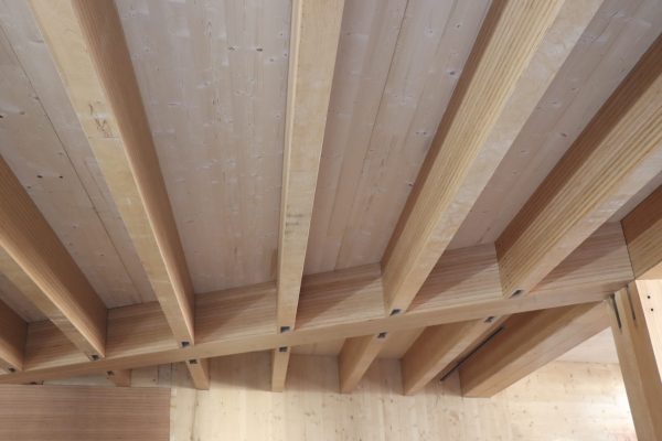 bureau_étude_ bois_timber_wood_engineering_GLT_Bois lamellé collé_Glulam_stabilité_bureau d'étude structure_ingénieur bois_circularité_bas carbone_calcul d'assemblage bois_étude d'exécution_calcul