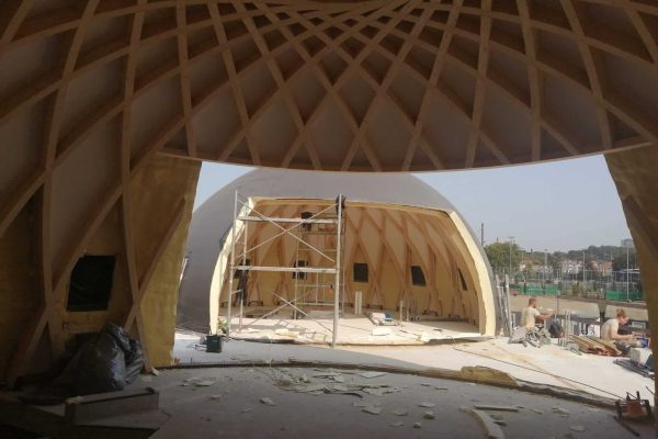 bureau_étude_ bois_timber_wood_engineering_ CLT_Cross laminated timber_GLT_Bois lamellé collé_ossature bois_lamibois_LVL_Glulam_stabilité_bureau d'étude structure_ingénieur bois_résille_treillis_panneau_circularité_bas carbone_poutre_colonne_école en structure bois_bureau en structure bois_crèche en bois_ batiment bois_RT2020_ European green deal_calcul d'assemblage bois_cadwork_étude d'exécution_calcul