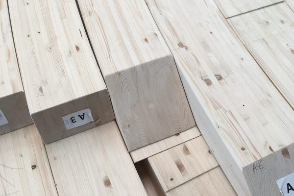 bureau_étude_ bois_timber_wood_engineering_ CLT_Cross laminated timber_GLT_Bois lamellé collé_ossature bois_lamibois_LVL_Glulam_stabilité_bureau d'étude structure_ingénieur bois_résille_treillis_panneau_circularité_bas carbone_poutre_colonne_école en structure bois_bureau en structure bois_crèche en bois_ batiment bois_RT2020_ European green deal_calcul d'assemblage bois_cadwork_étude d'exécution_calcul