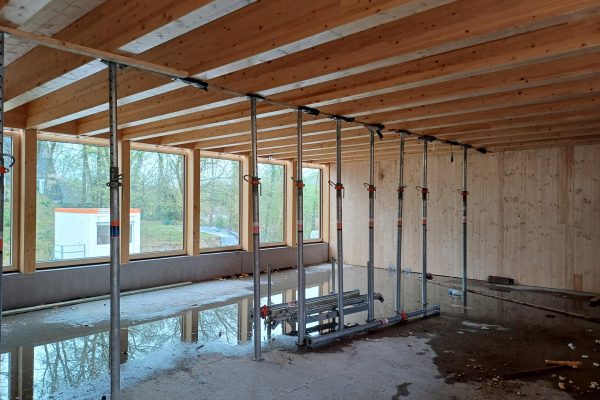 bureau_étude_ bois_timber_wood_engineering_ CLT_Cross laminated timber_GLT_Bois lamellé collé_ossature bois_lamibois_LVL_Glulam_stabilité_bureau d'étude structure_ingénieur bois_résille_treillis_panneau_circularité_bas carbone_poutre_colonne_école en structure bois_bureau en structure bois_crèche en bois_ batiment bois_RT2020_ European green deal_calcul d'assemblage bois_cadwork_étude d'exécution_calcul