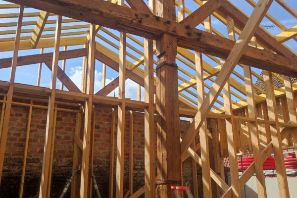 bureau_étude_ bois_timber_wood_engineering_ CLT_Cross laminated timber_GLT_Bois lamellé collé_ossature bois_lamibois_LVL_Glulam_stabilité_bureau d'étude structure_ingénieur bois_résille_treillis_panneau_circularité_bas carbone_poutre_colonne_école en structure bois_bureau en structure bois_crèche en bois_ batiment bois_RT2020_ European green deal_calcul d'assemblage bois_cadwork_étude d'exécution_calcul