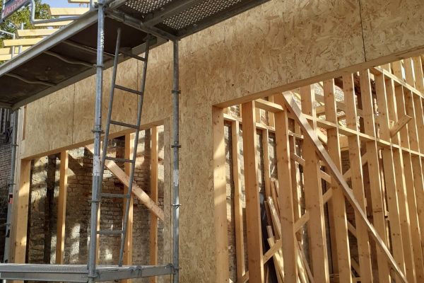 bureau_étude_ bois_timber_wood_engineering_ CLT_Cross laminated timber_GLT_Bois lamellé collé_ossature bois_lamibois_LVL_Glulam_stabilité_bureau d'étude structure_ingénieur bois_résille_treillis_panneau_circularité_bas carbone_poutre_colonne_école en structure bois_bureau en structure bois_crèche en bois_ batiment bois_RT2020_ European green deal_calcul d'assemblage bois_cadwork_étude d'exécution_calcul